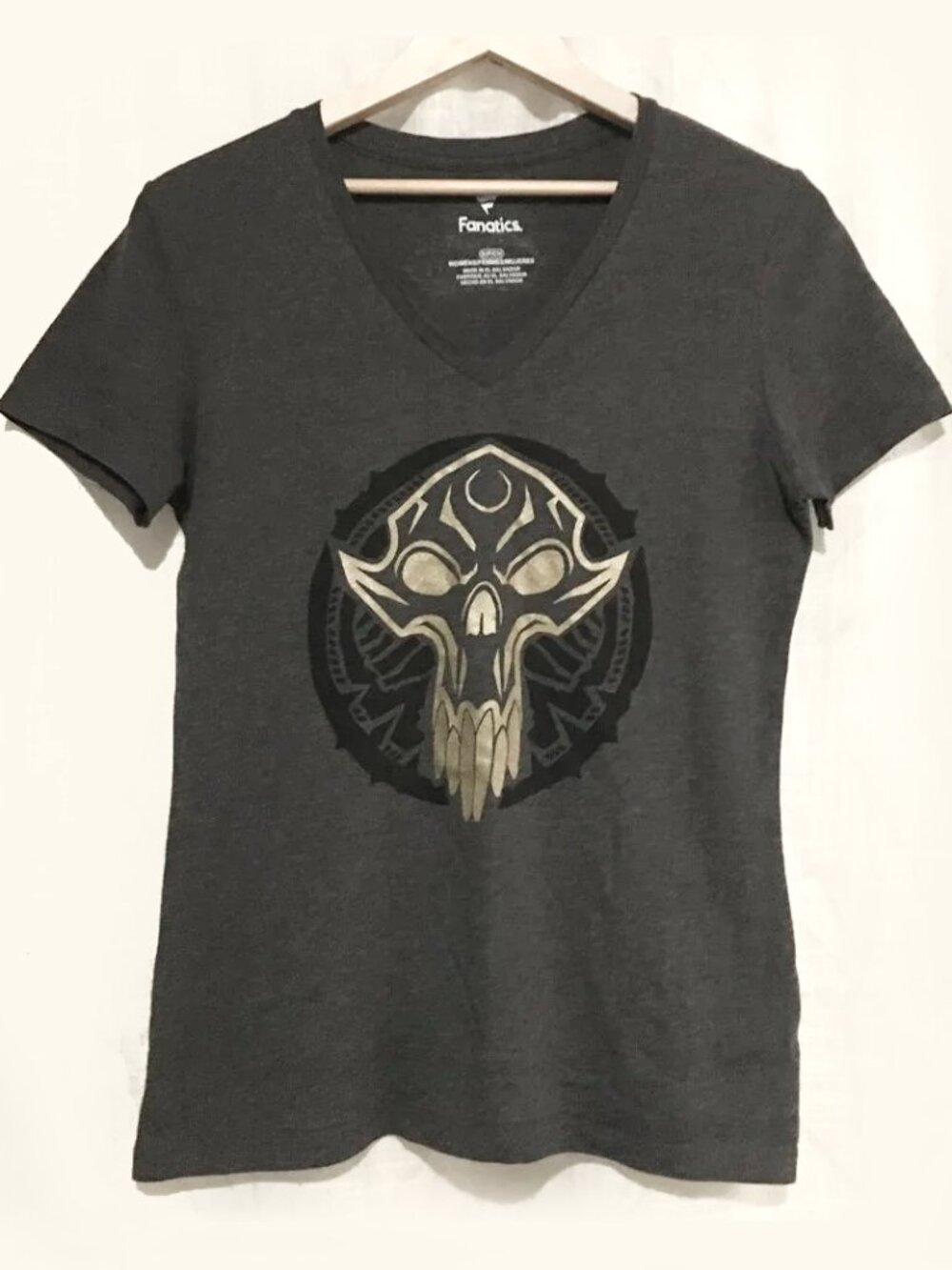 Fanatics World of Warcraft Mawsworn V-Neck T-Shirt Small